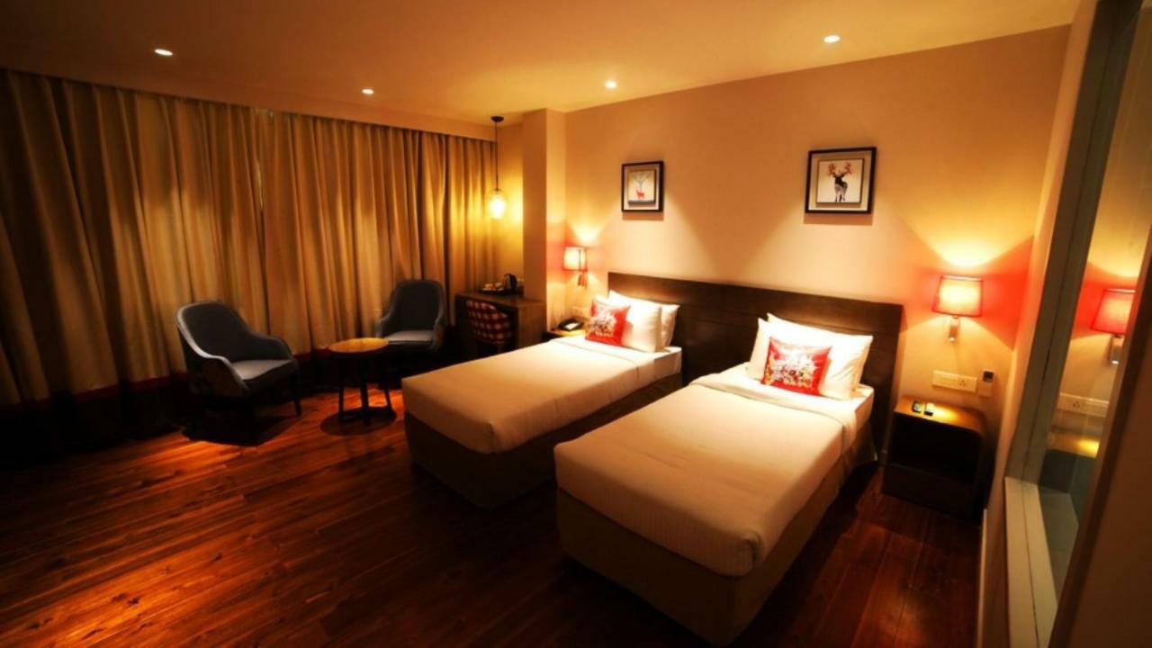 Hotel Le Lotus Grand Kakarmatha Ngoại thất bức ảnh