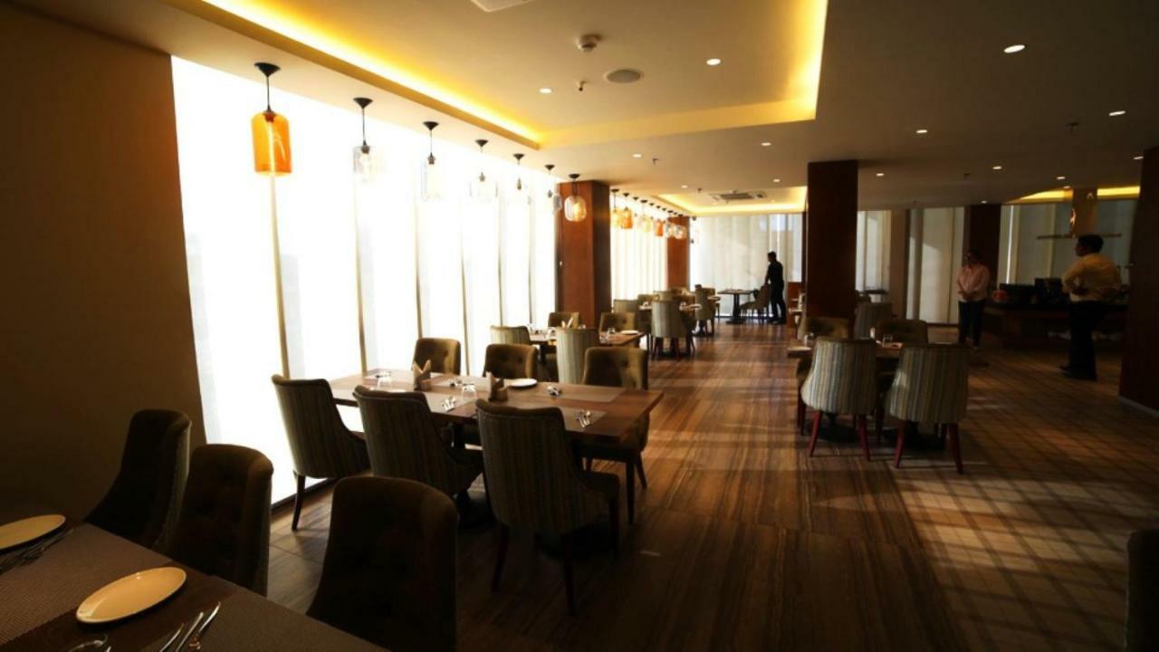 Hotel Le Lotus Grand Kakarmatha Ngoại thất bức ảnh